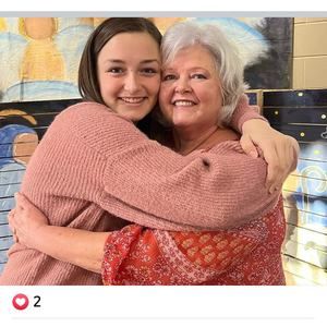 Meet your Posher, Sandy